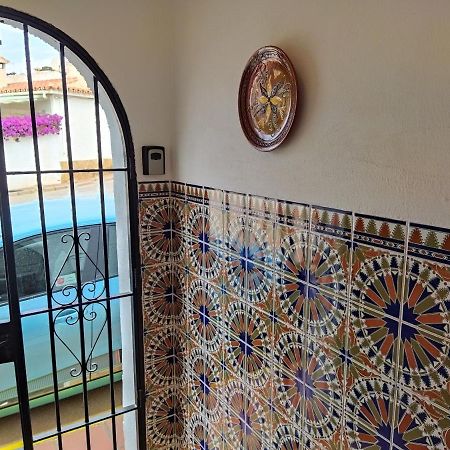 Delightful Burriana House With Magnificent Beach & Sea Views. 네르하 외부 사진