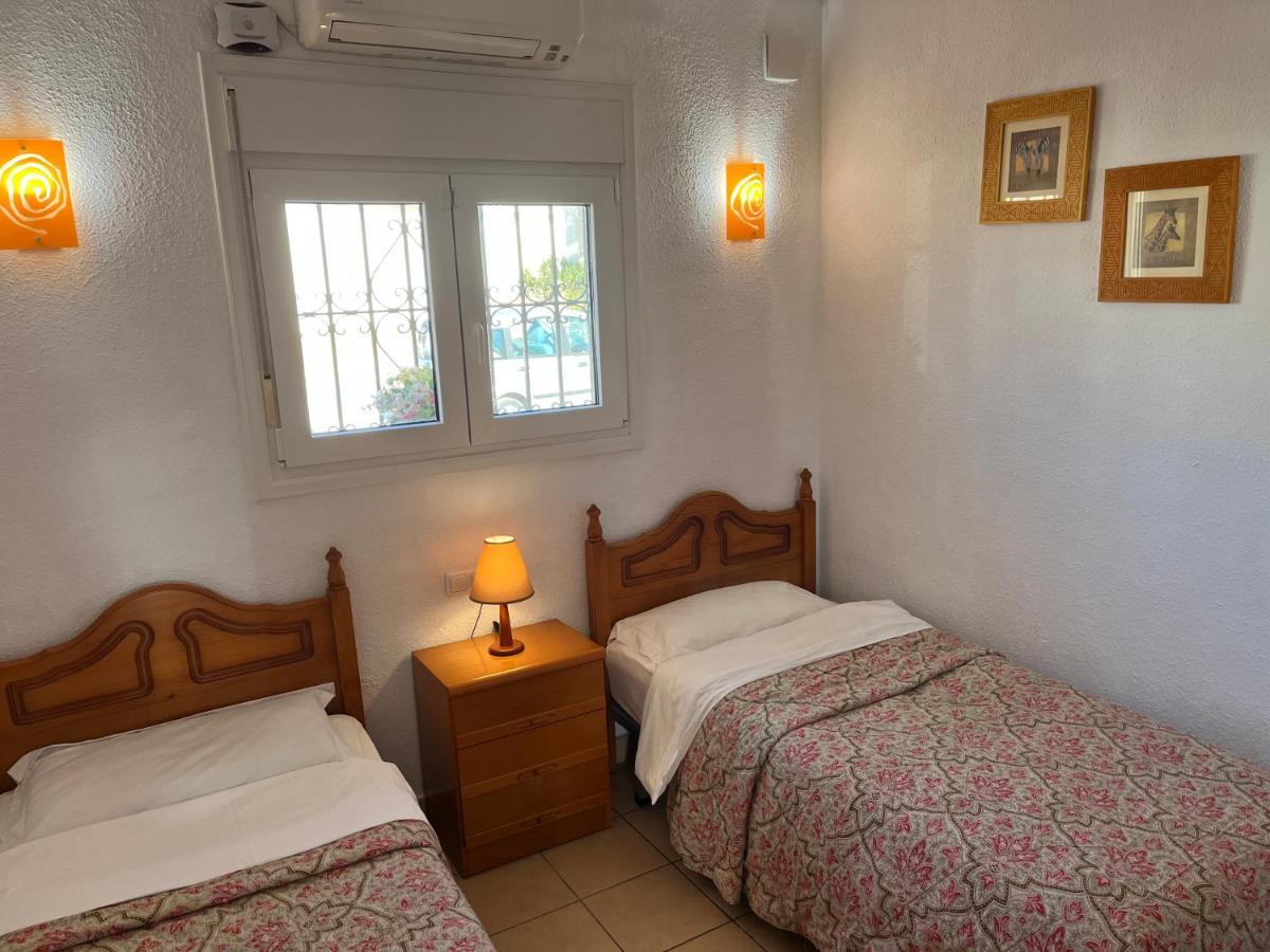 Delightful Burriana House With Magnificent Beach & Sea Views. 네르하 외부 사진
