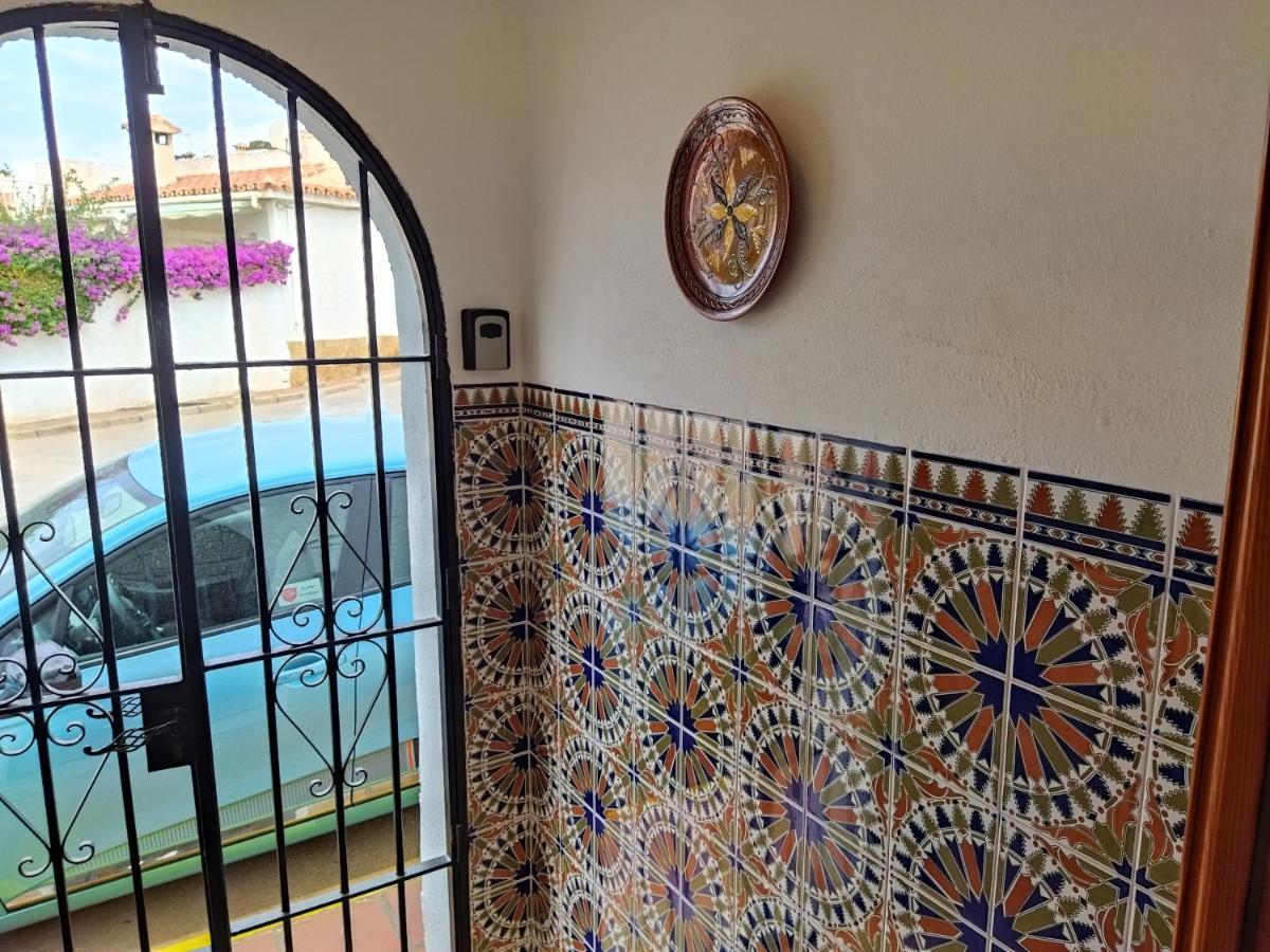 Delightful Burriana House With Magnificent Beach & Sea Views. 네르하 외부 사진